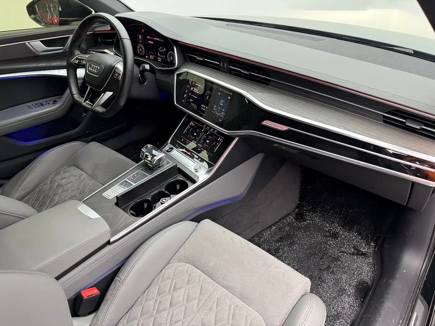 Audi A6L 2023 Facelift 45 TFSI quattro Exclusive Dynamic фото 7