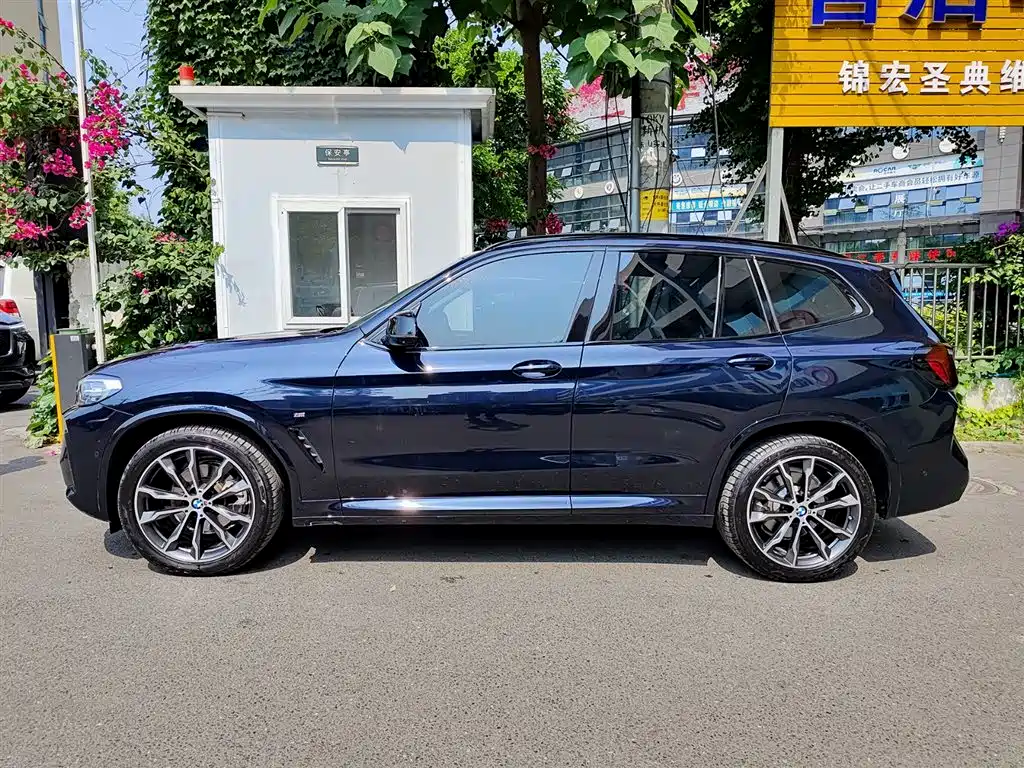 BMW X3 2023 Facelift xDrive30i Leading M Night Package фото 3
