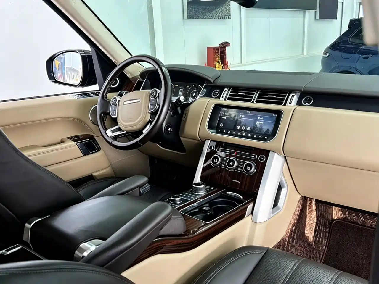 Land Rover Range Rover 2016 3.0 SC V6 Vogue LWB фото 12
