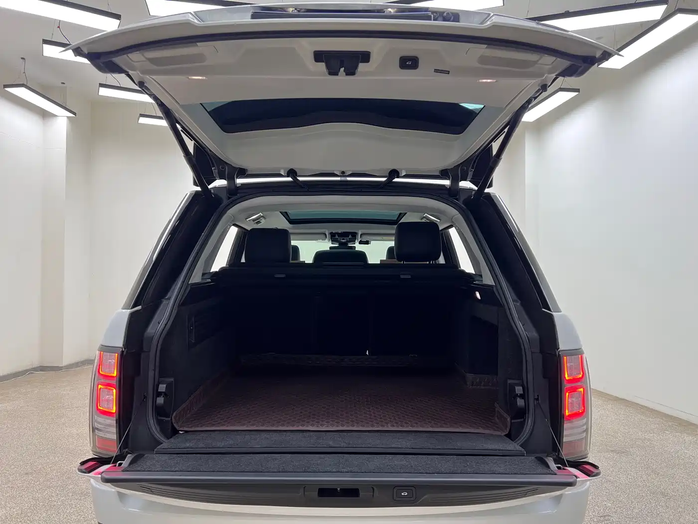 Land Rover Range Rover 2017 3.0 SC V6 Vogue фото 27