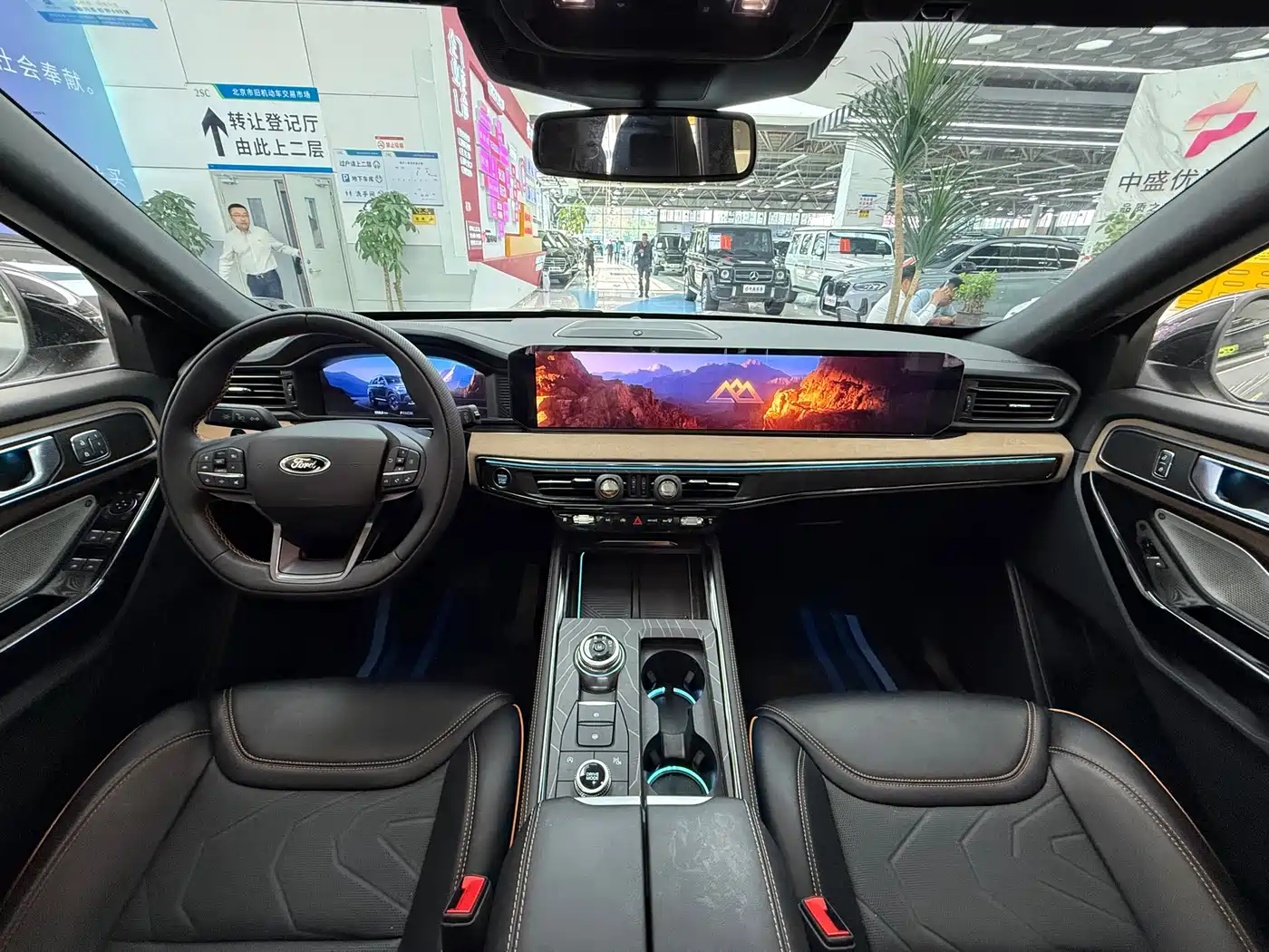 Ford Explorer 2024 2023 EcoBoost 285 Kunlun Summit Edition 7-seater