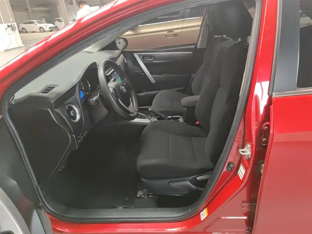 Toyota Levin 2017 Facelift 185T CVT Elite (China V) фото 15