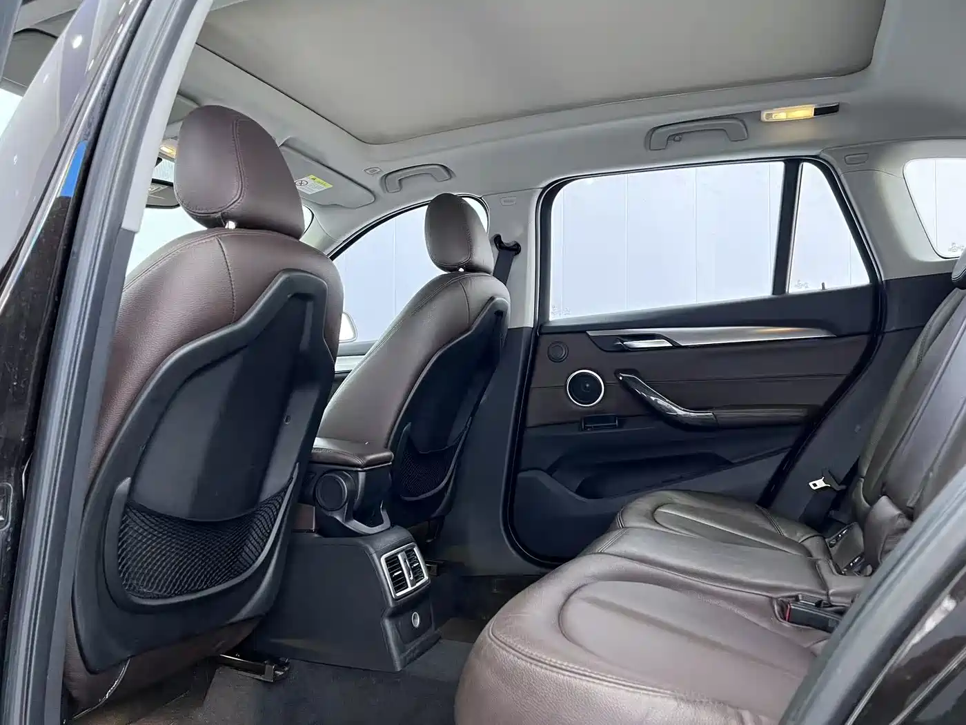 BMW X1 2016 sDrive18Li Fashion Model фото 8