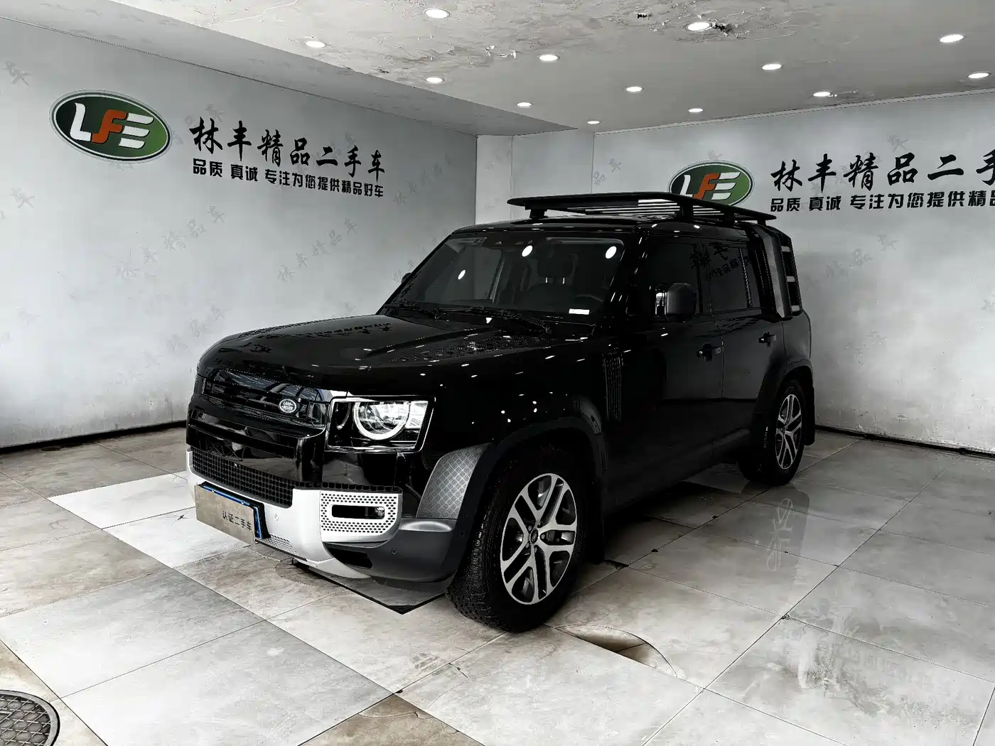 Land Rover Defender 2023 Model 110 3.0T P400 Dark Special Edition