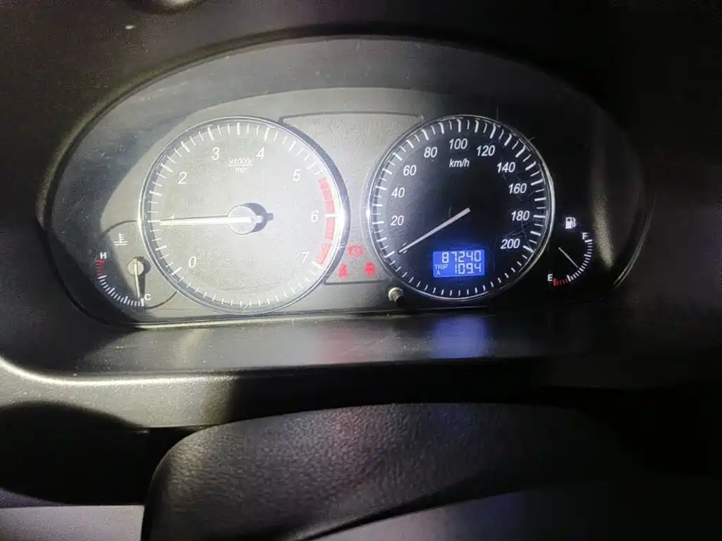 BAIC Weiwang M20 2015 2014 1.5L Utility BJ415A