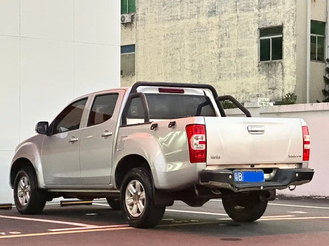 Isuzu Ruimai 2022 2022 2.8T Classic Diesel 2WD Comfort Standard Wheelbase JE493ZLQ6E