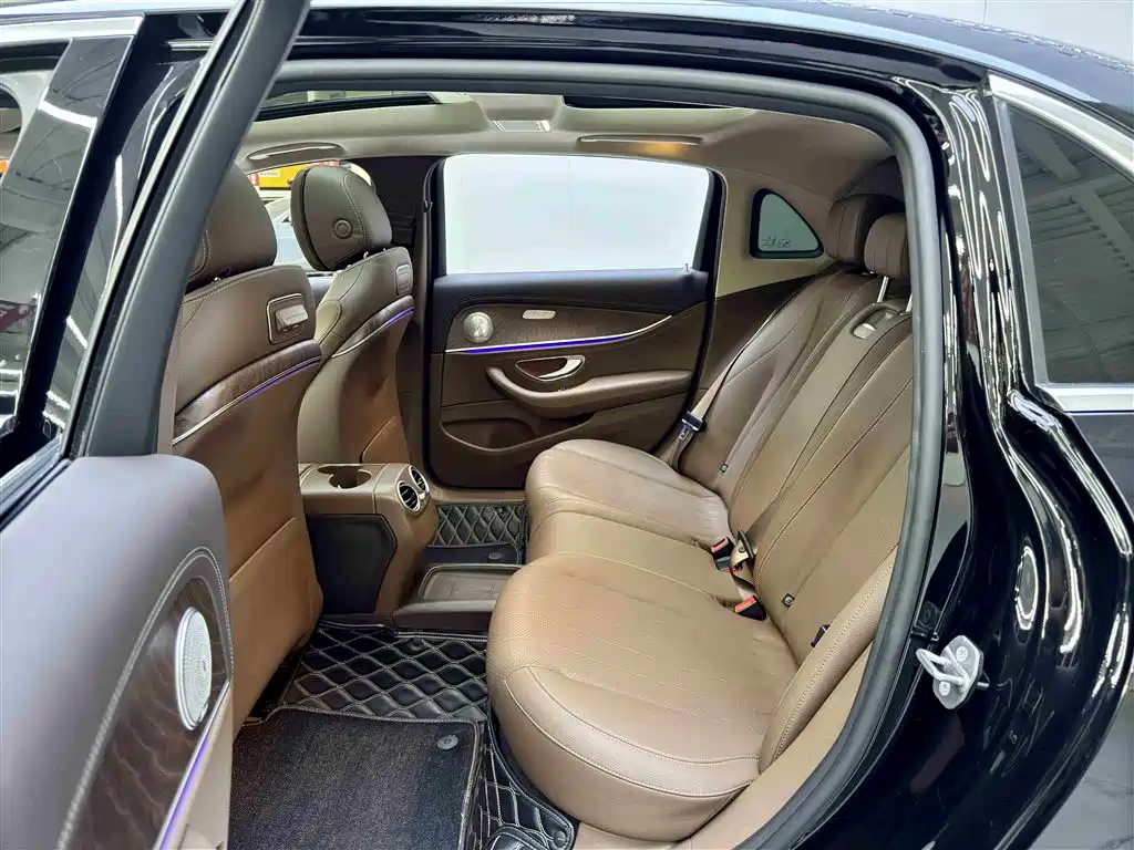 Mercedes-Benz E-Class 2020 E 300 L Fashion фото 7