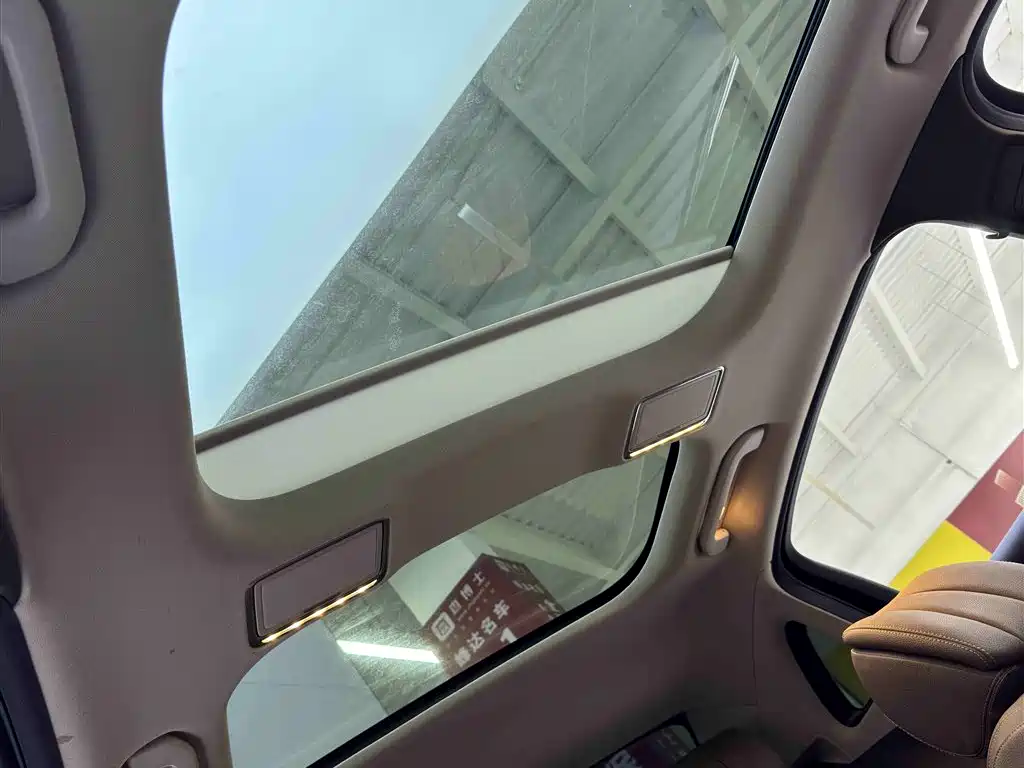 Mercedes-Benz E-Class 2020 E 300 L Fashion фото 12