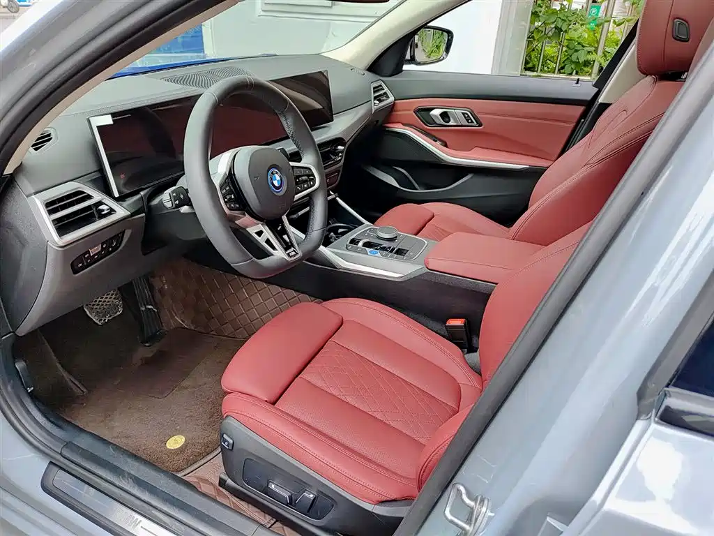 BMW i3 2025 eDrive 35 L фото 7