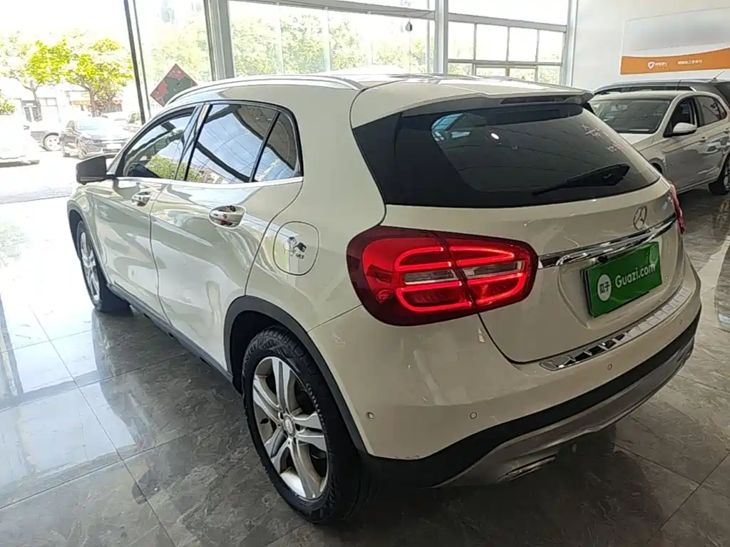 Mercedes-Benz GLA (Import) 2015 2015 GLA 200