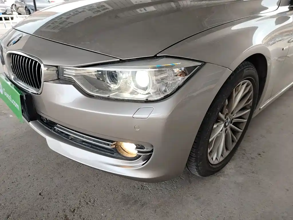 Фото 24 - BMW 3 Series