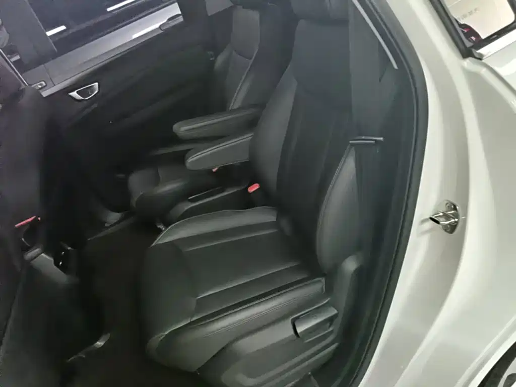 Wuling Motors Wuling Jiachen 2023 2022 1.5L Manual Free Comfort