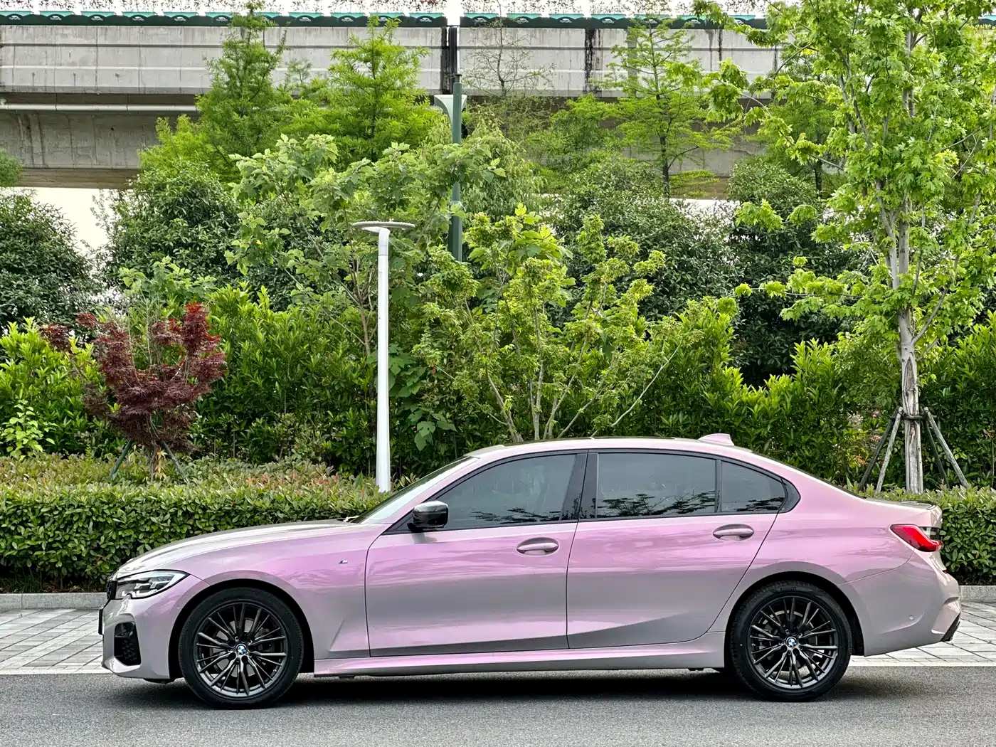 BMW 3 Series 2021 325Li M Sport Night Edition фото 7