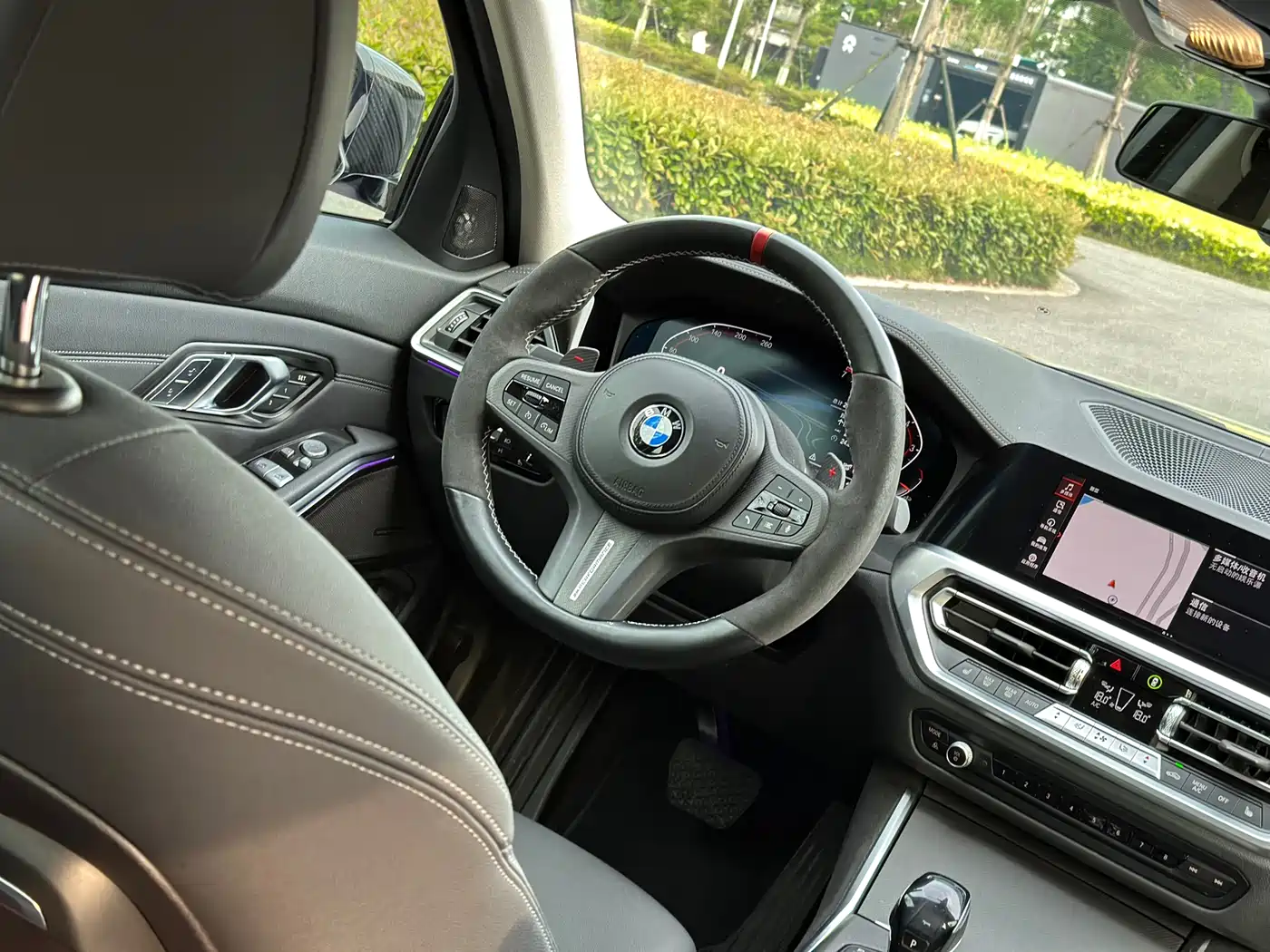 BMW 3 Series 2021 325Li M Sport Night Edition фото 13