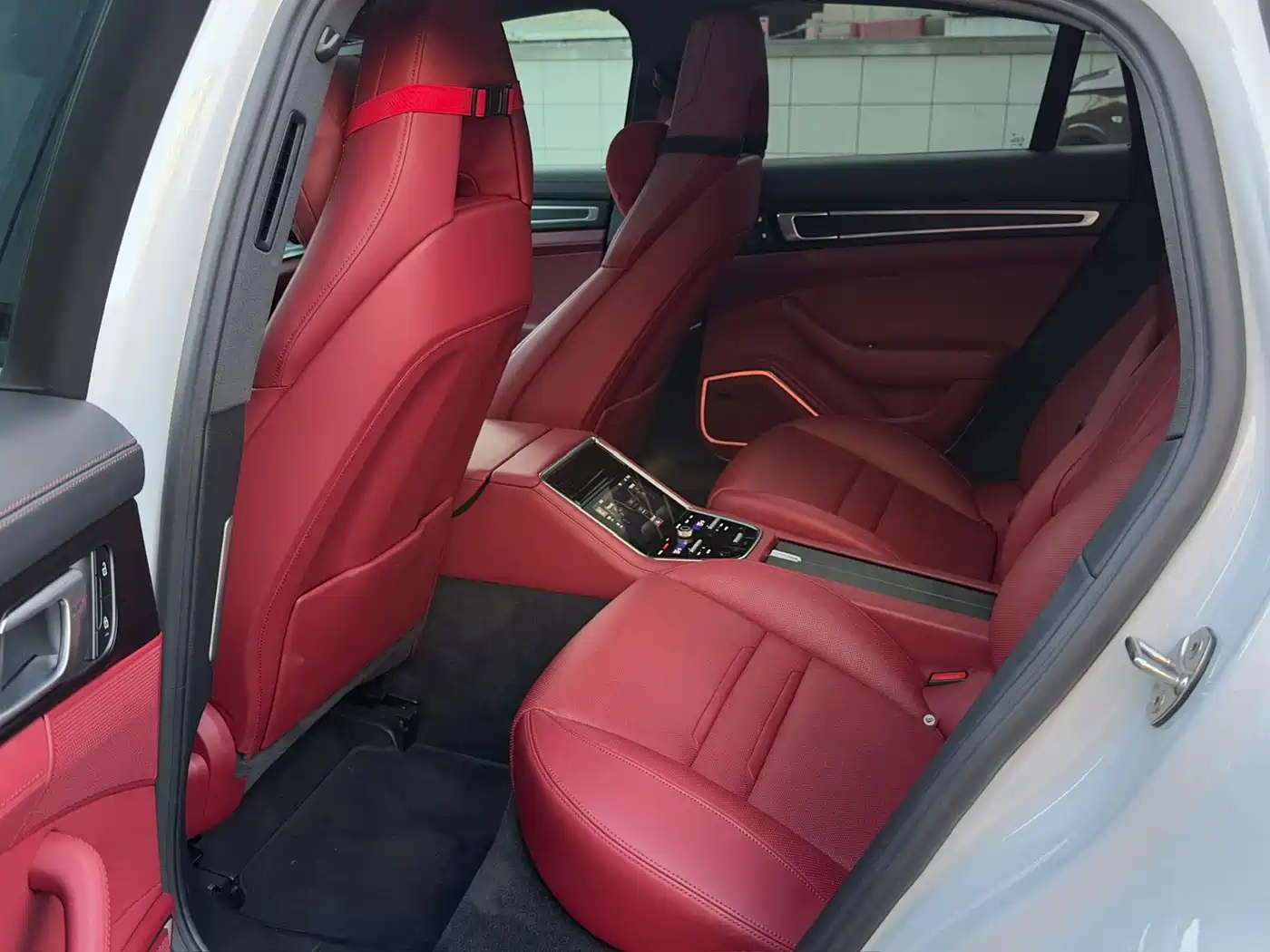 Porsche Panamera 2023 Panamera 2.9T Platinum Edition фото 6
