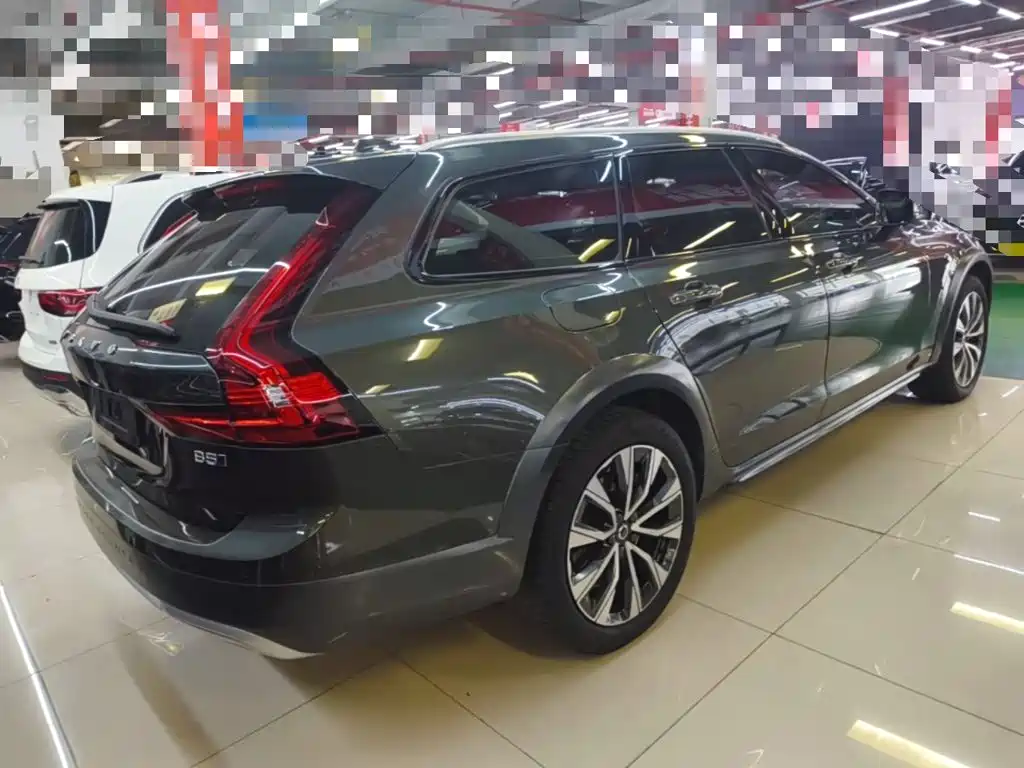 Volvo V90 2021 2021 Model Cross Country B5 AWD Smart Edition
