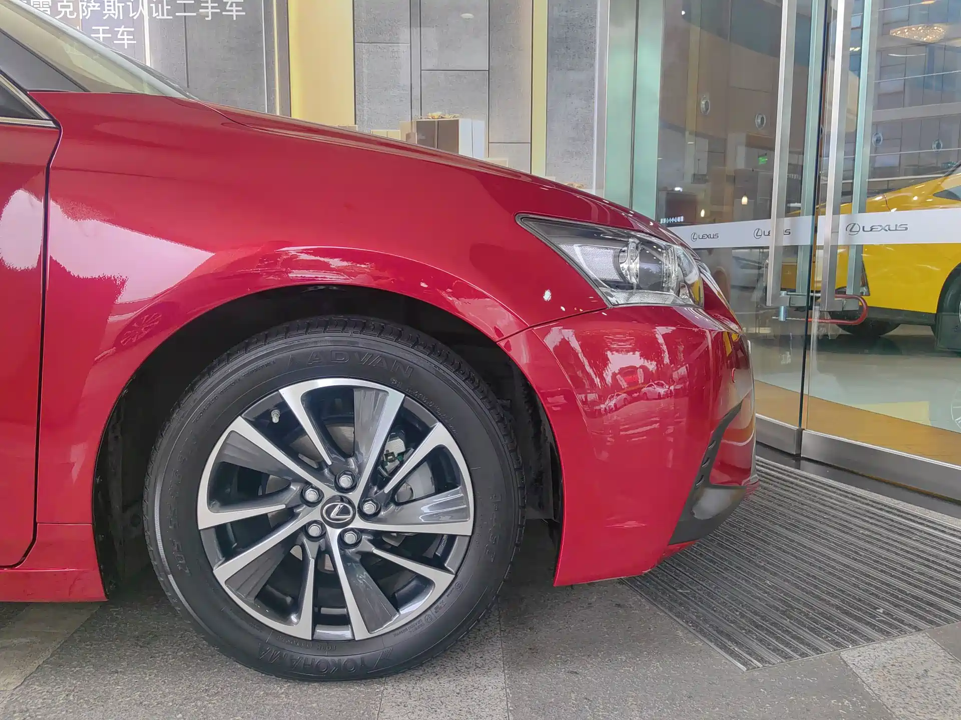 Фото 7 - Lexus CT