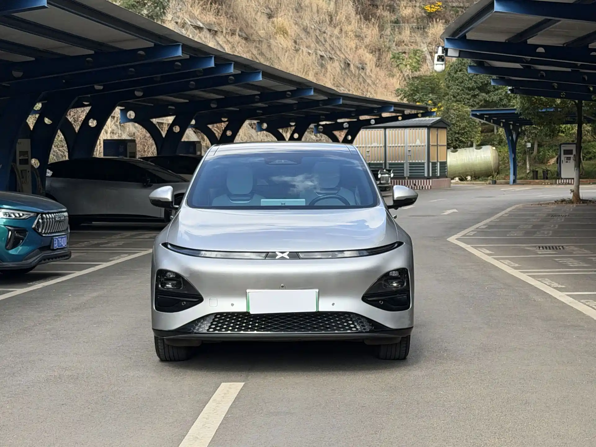 Фото 2 - XPeng G6