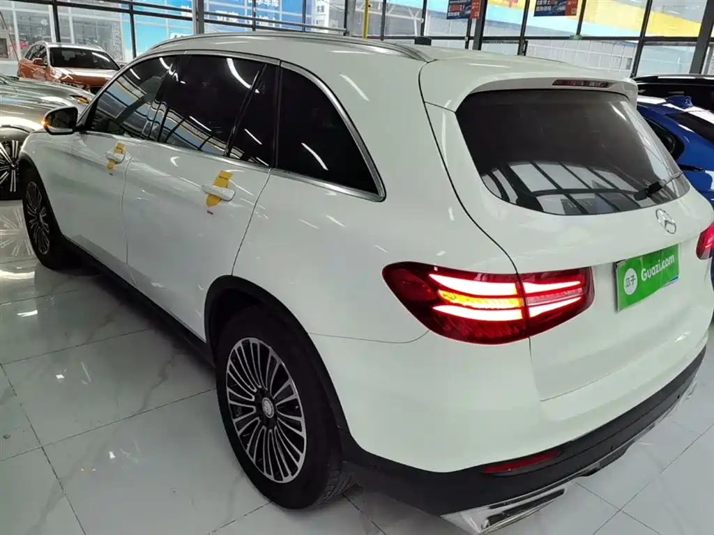Mercedes-Benz GLC 2019 Model GLC 200 L 4MATIC фото 5