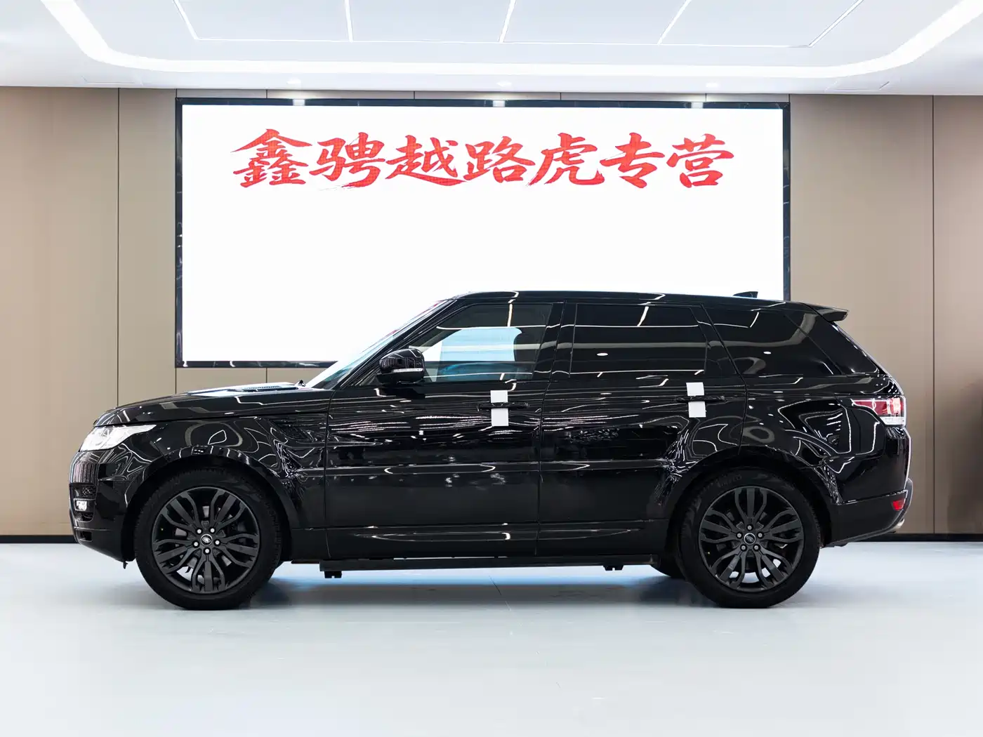 Land Rover Range Rover Sport 2017 3.0 SC V6 HSE DYNAMIC фото 3