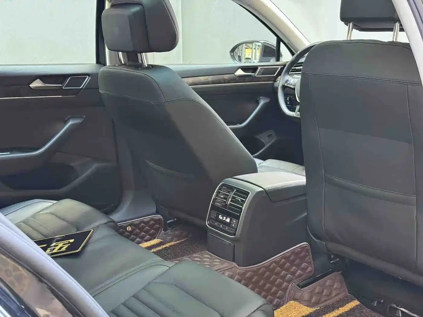 Volkswagen Magotan 2018 380TSI DSG Luxury фото 7