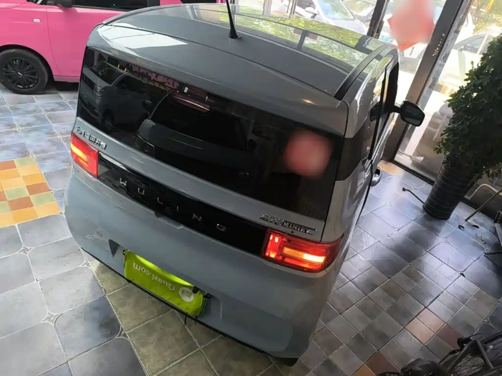 Фото 7 - Wuling Motors Hongguang MINIEV