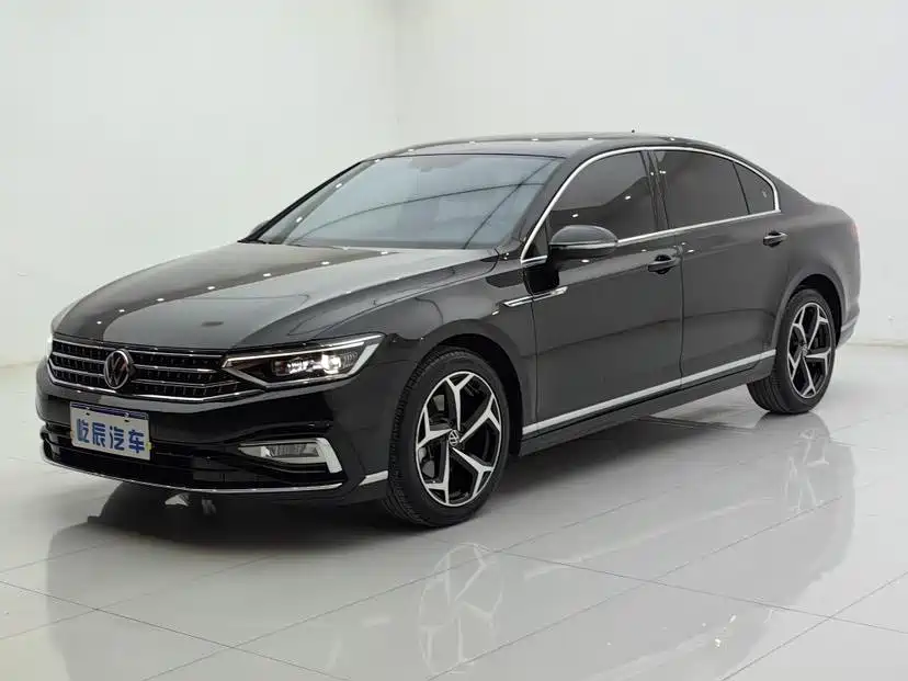 Volkswagen Magotan 2023 2 Million Units Anniversary Edition 330TSI DSG Leading Type