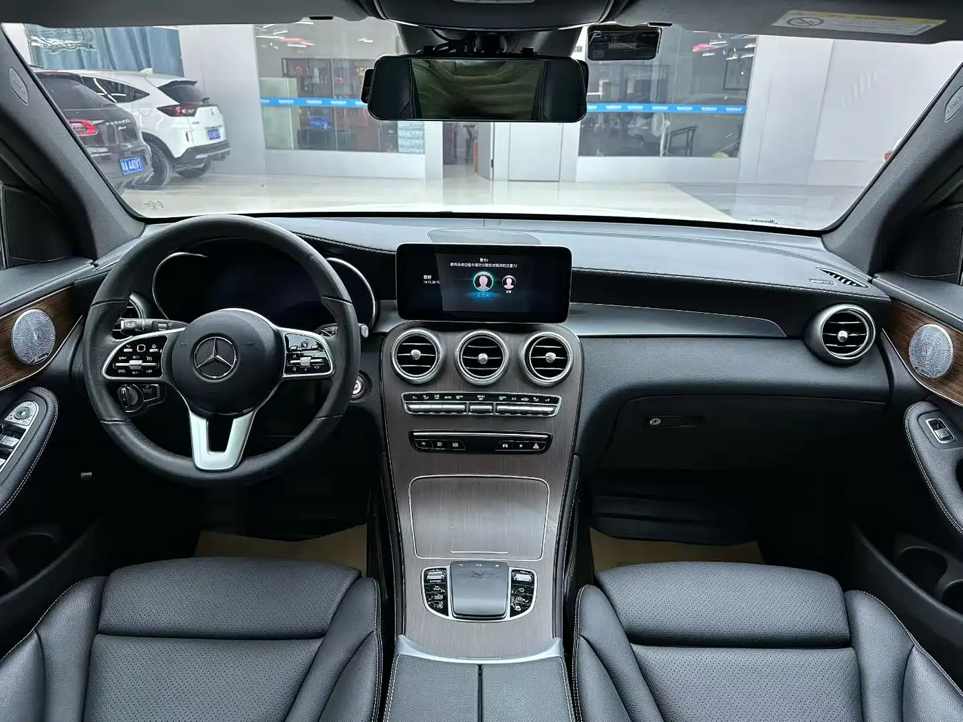 Mercedes-Benz GLC 2021 GLC 300 L 4MATIC Luxury фото 5