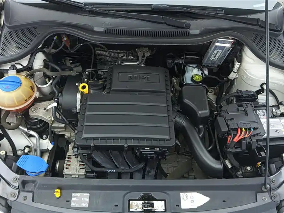 Volkswagen Polo 2018 1.5L Auto Safe Drive фото 10