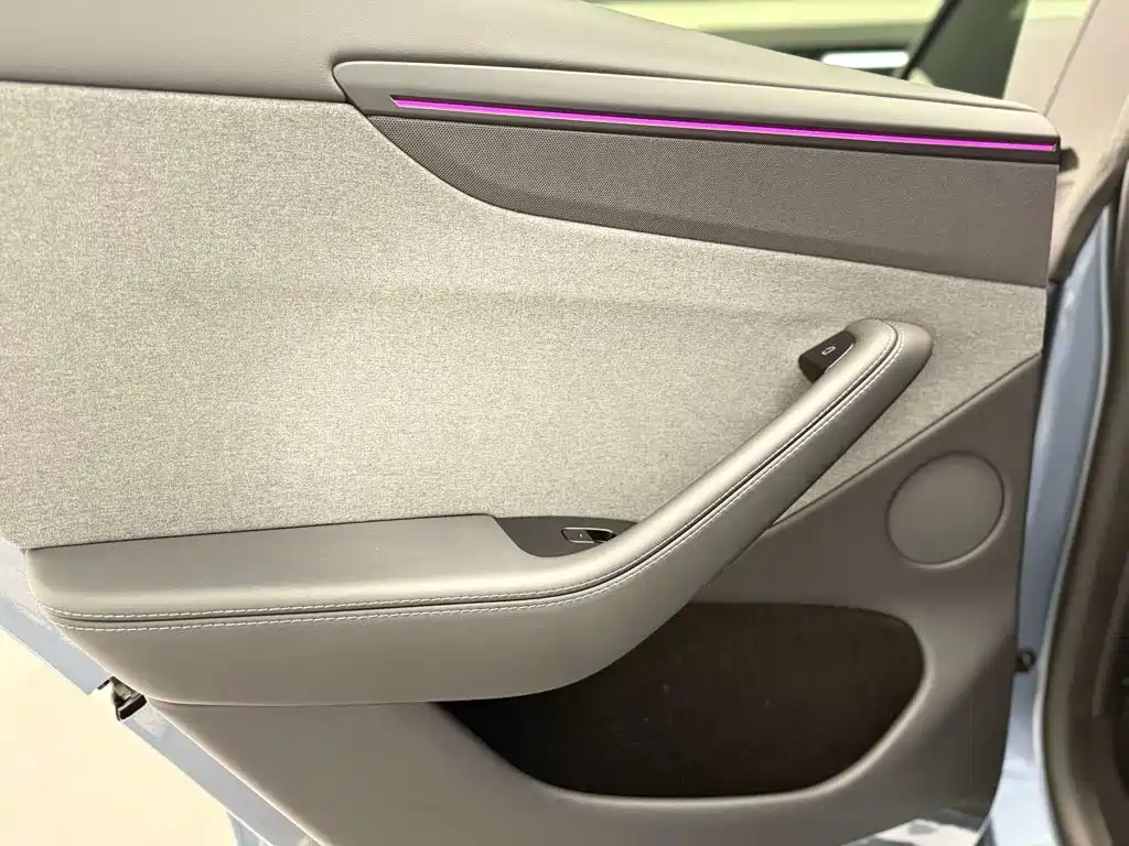 Tesla Model Y 2026 2026 Long Range Rear-Wheel Drive