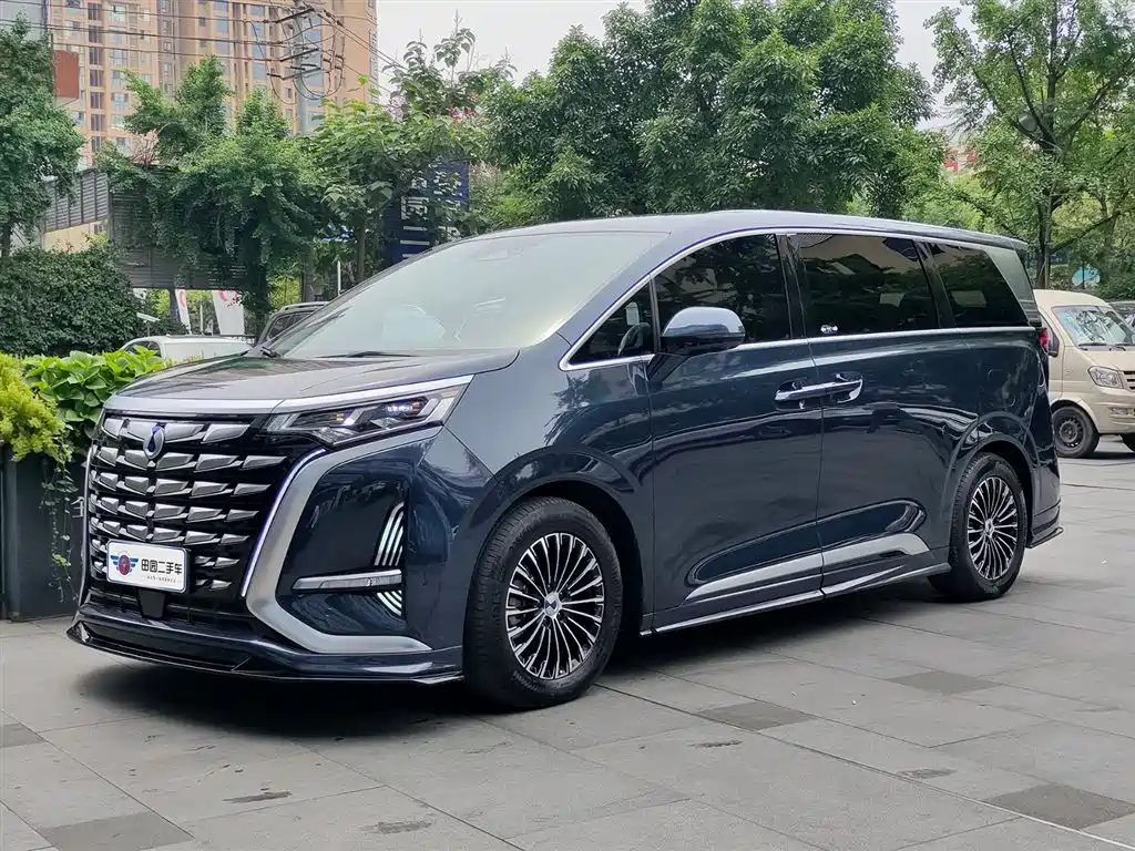 Denza D9 2022 DM-i 970 All-Wheel Drive Honor Edition