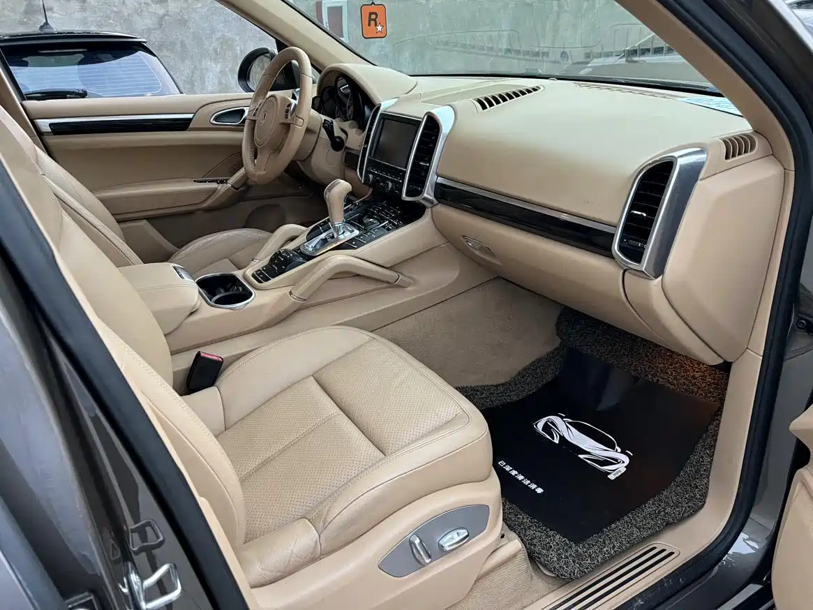 Porsche Cayenne 2011 Cayenne 3.0T фото 8