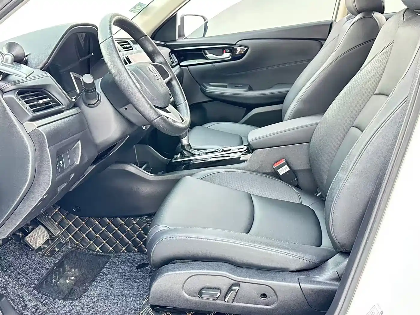Honda ENVIX 2023 2022 180TURBO CVT Enjoyment