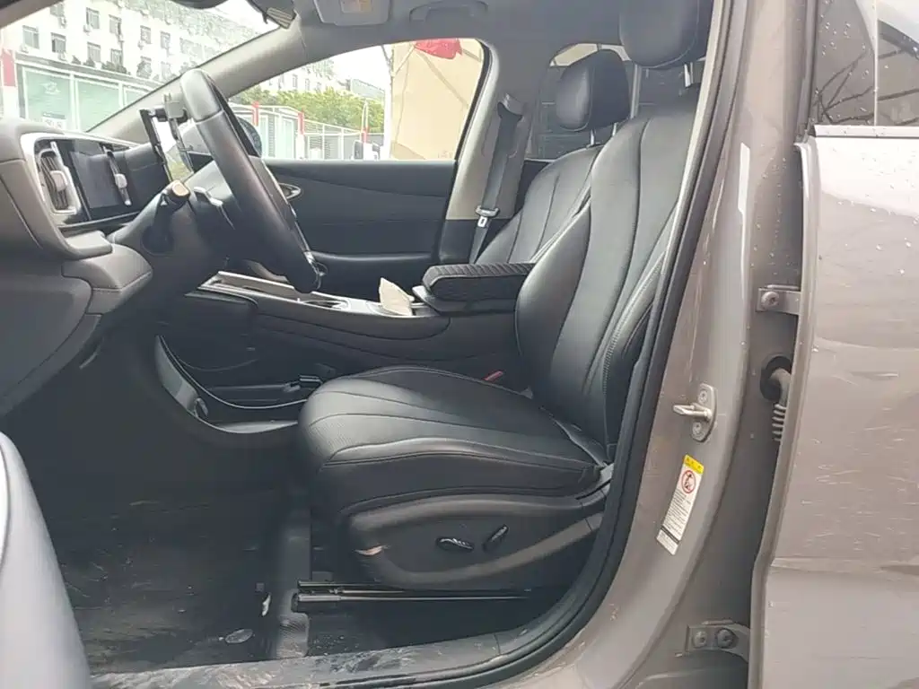 BYD Hai Shi 05 EV 2025 2025 520KM Smart Navigation Edition