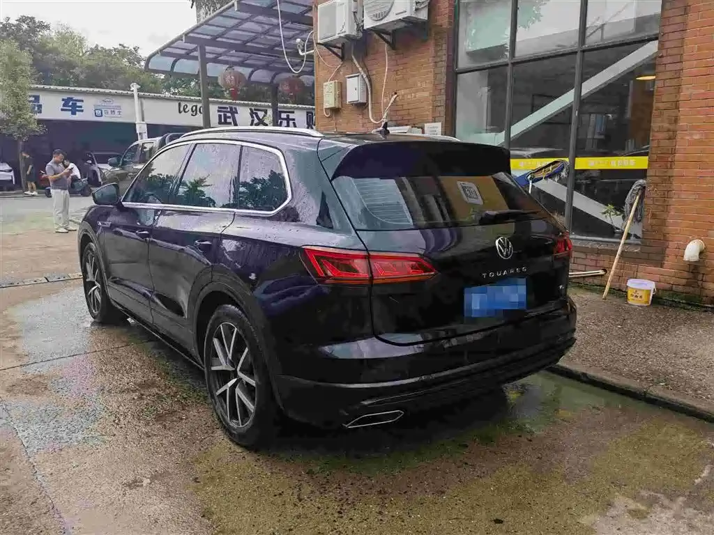 Volkswagen Touareg 2022 2021 3.0TSI R-Line Classic Sport Package