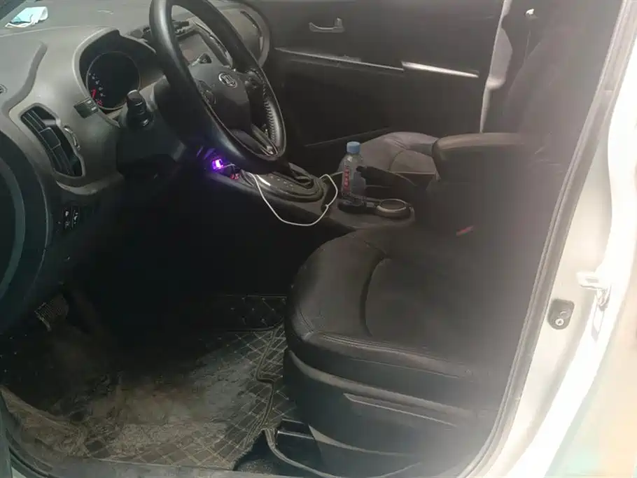 Kia Sportage 2015 2.0L Automatic 2WD GL фото 9