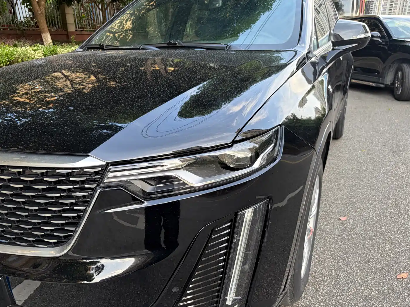 Фото 12 - Cadillac XT6