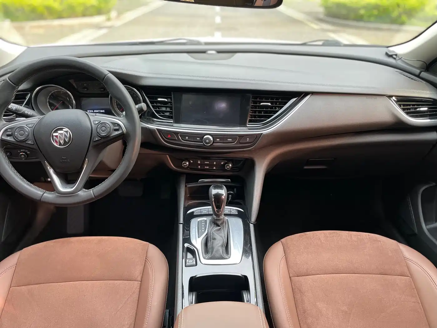 Buick Regal 2019 Facelift 20T Luxury Model China VI фото 8