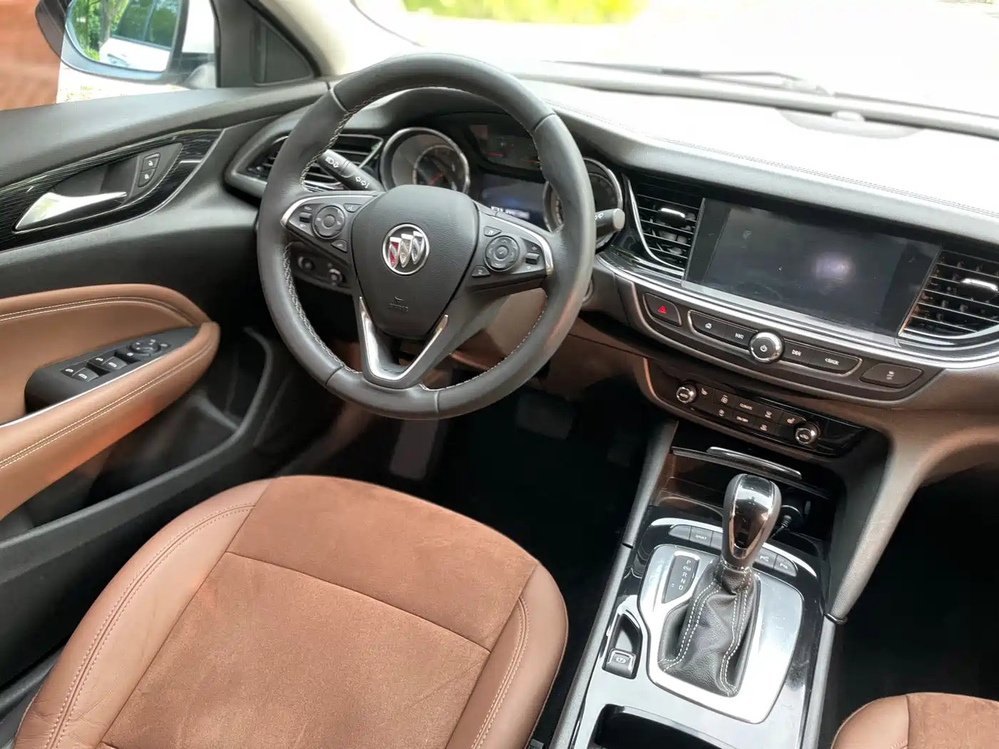 Buick Regal 2019 Facelift 20T Luxury Model China VI фото 6