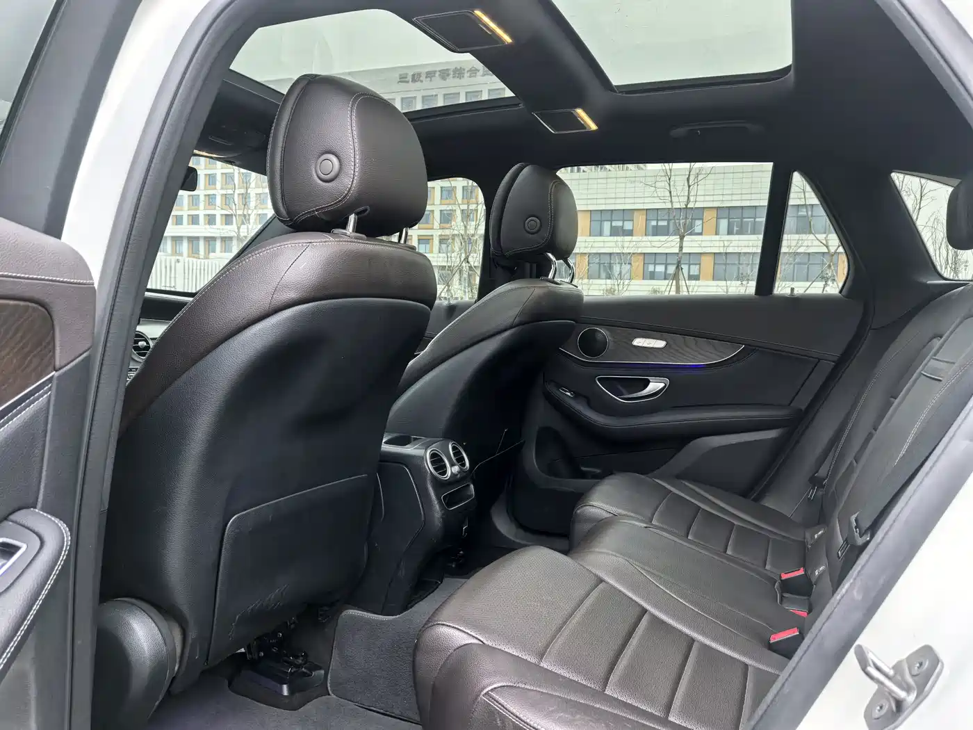Mercedes-Benz GLC 2020 Facelift GLC 260 L 4MATIC Luxury фото 4