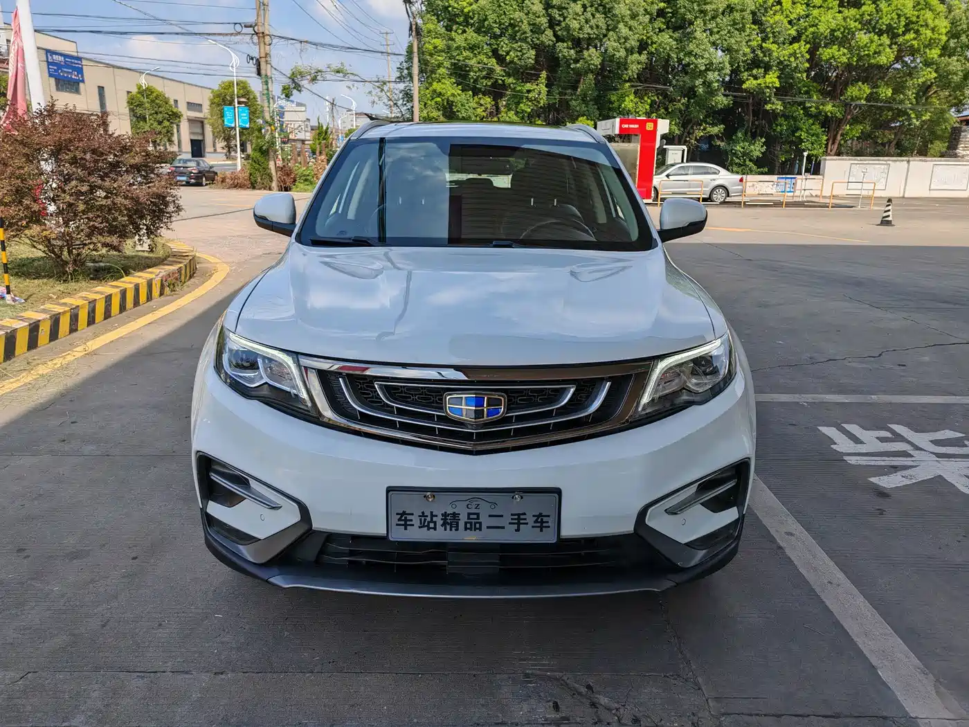 Фото 2 - Geely Boyue