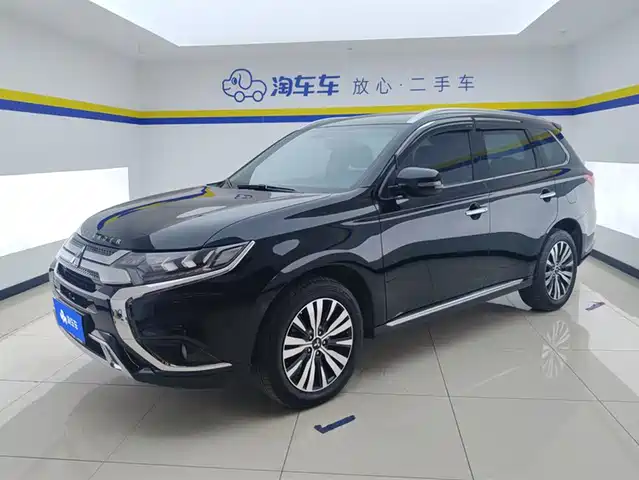 Mitsubishi Outlander 2021 2.4L 4WD Premium Edition 5-seater