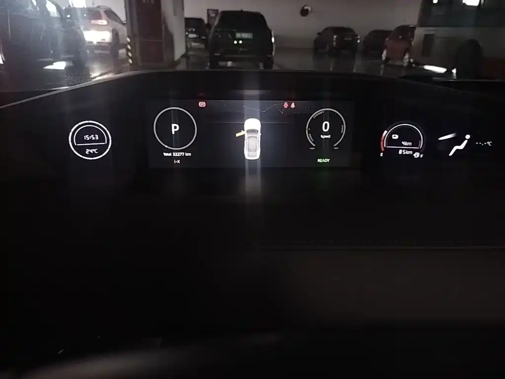 Changan UNI-V iDD 2023 2023 Smart Electric iDD 1.5T 113km Smart Fun Type (Rapid Edition)