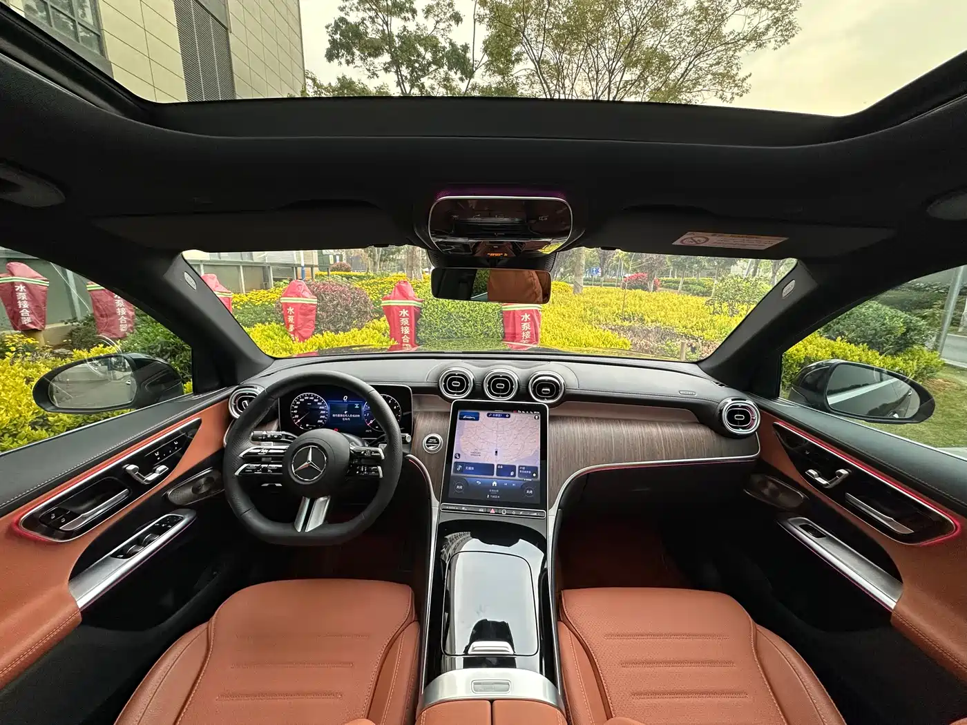 Mercedes-Benz GLC 2026 GLC 300 L 4MATIC Sport 5-Seater фото 15