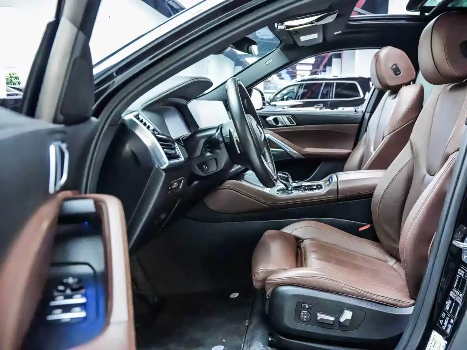 Photo 5 - BMW X6