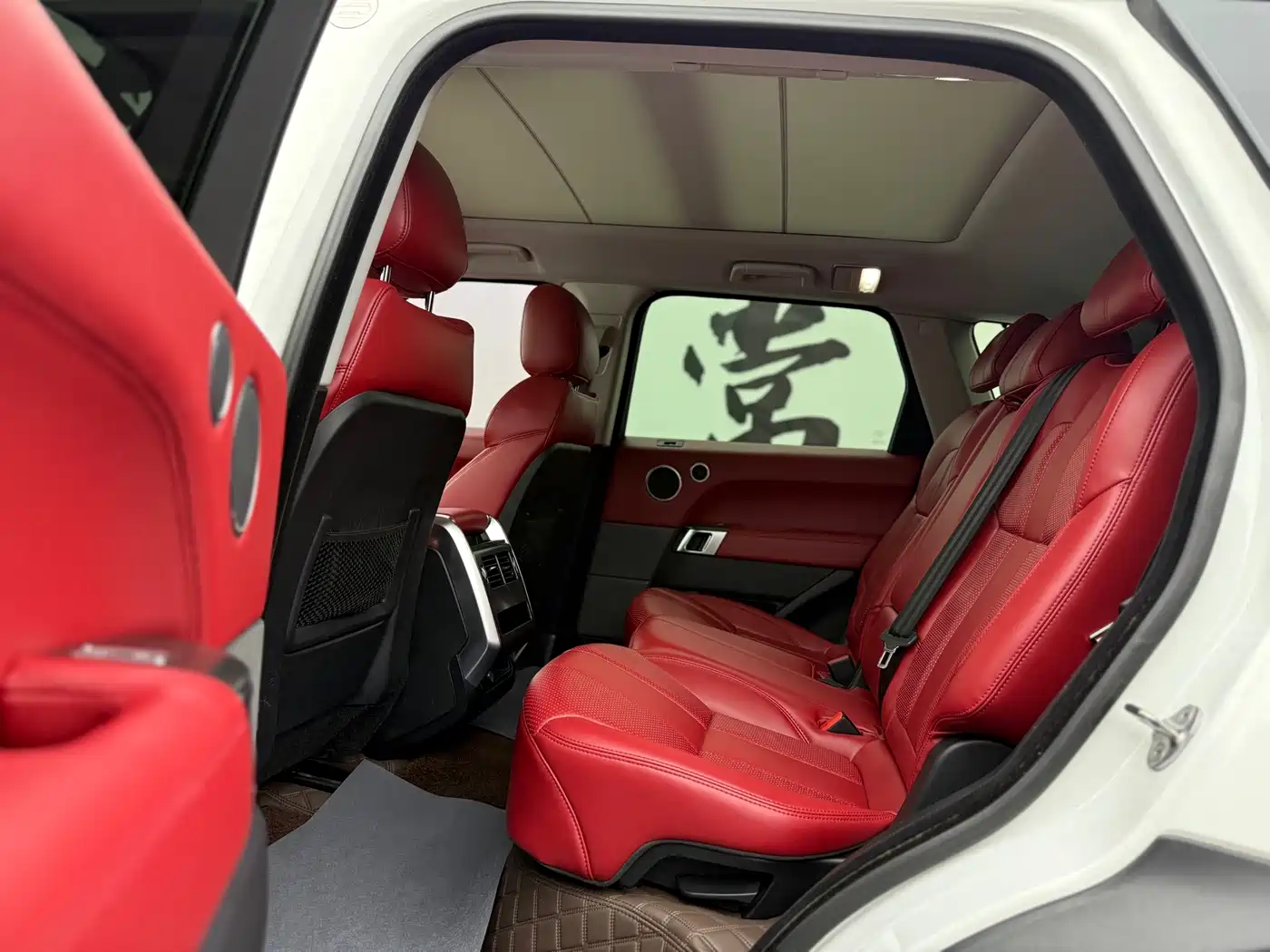 Land Rover Range Rover Sport 2016 Model 3.0 SC V6 SE фото 5