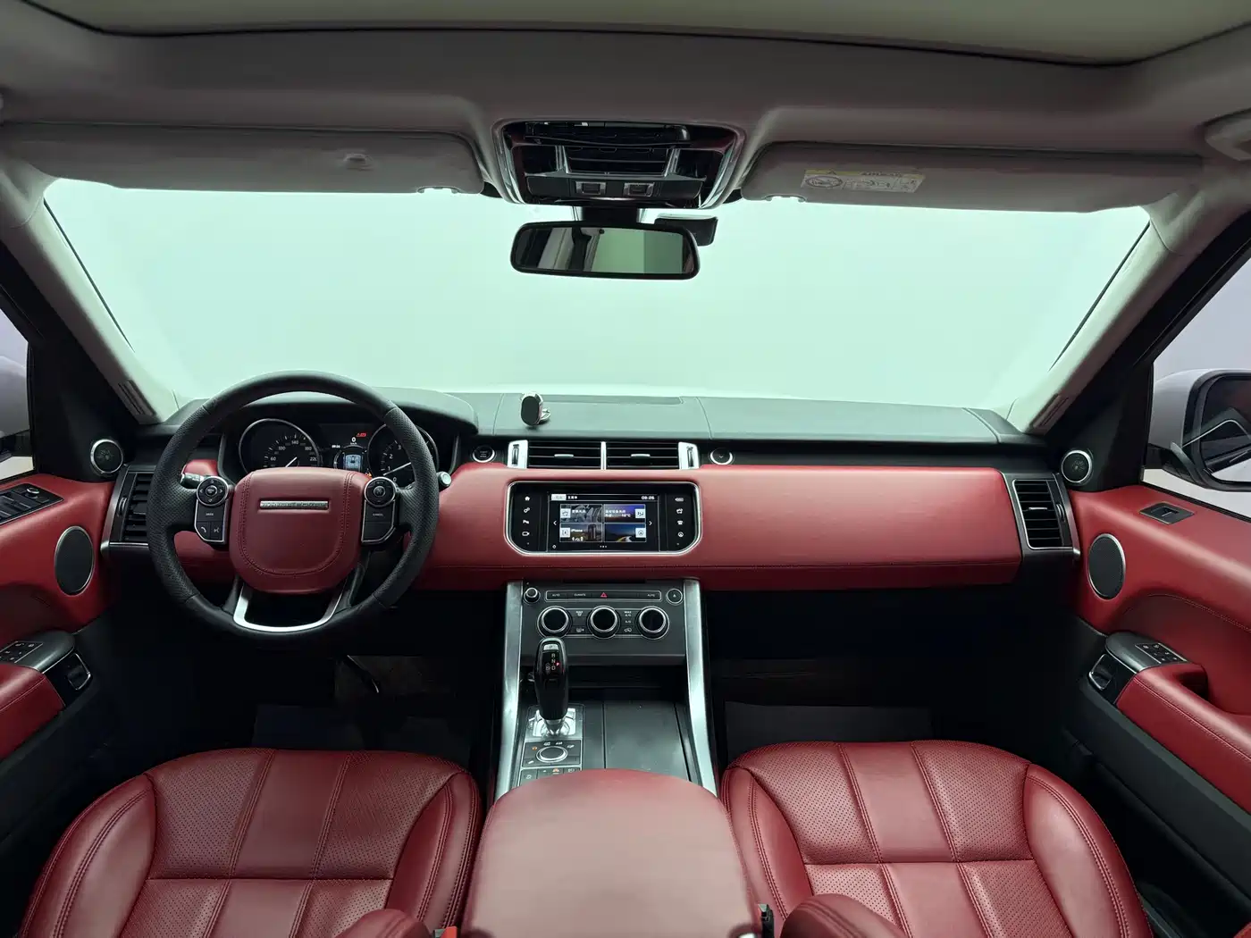 Land Rover Range Rover Sport 2016 Model 3.0 SC V6 SE фото 8