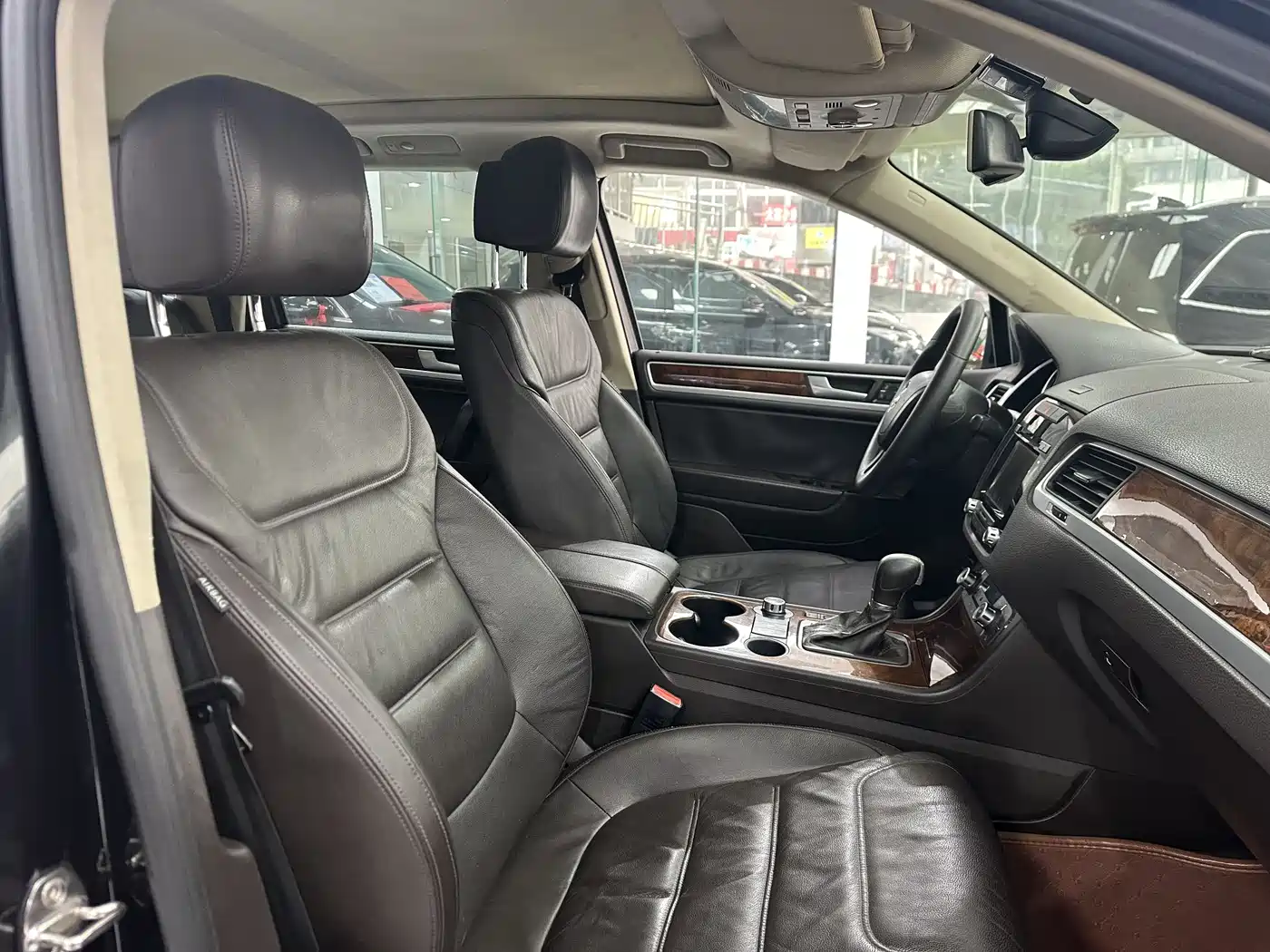 Volkswagen Touareg 2011 3.0TDI Diesel Standard фото 28