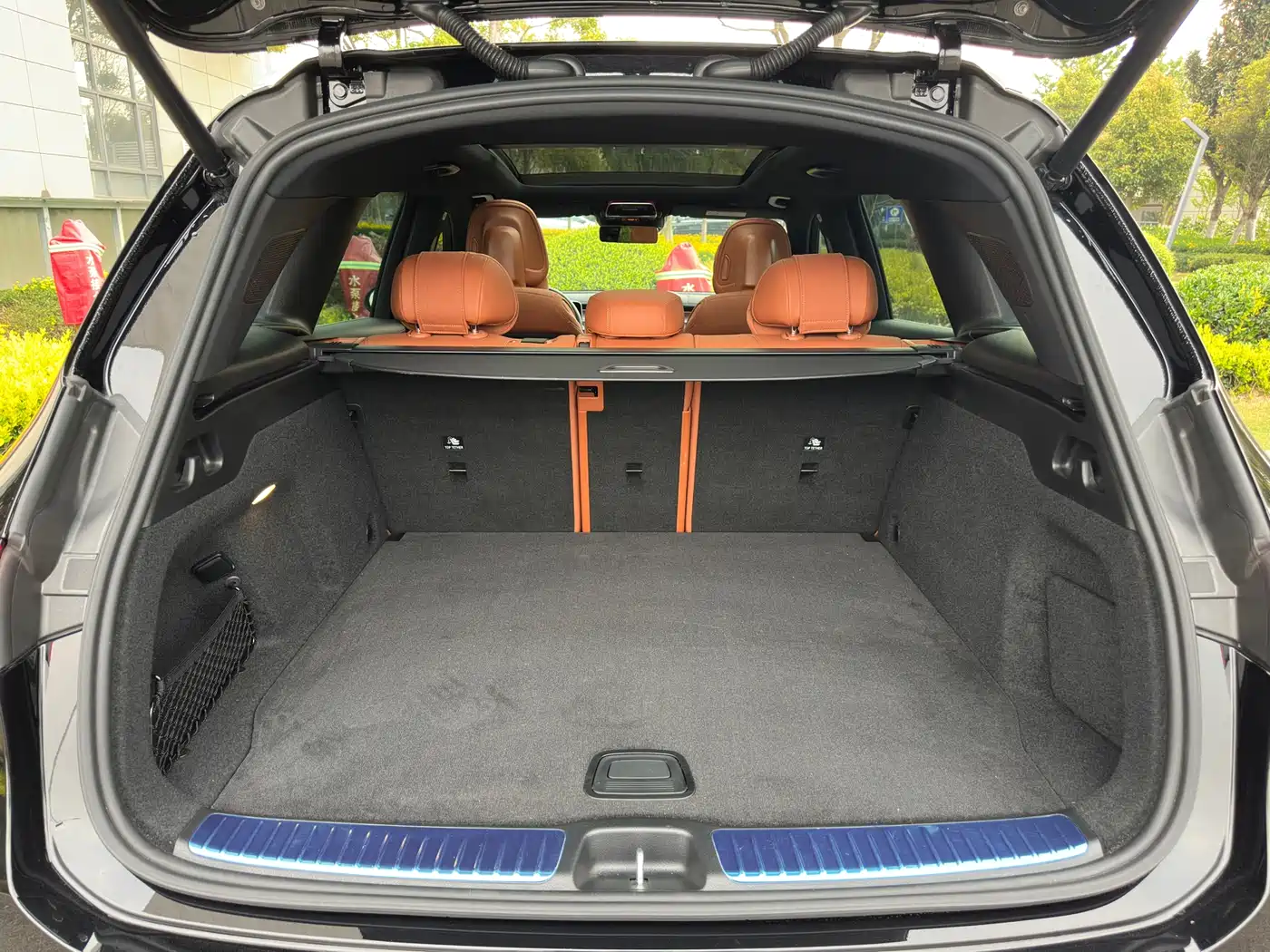 Mercedes-Benz GLC 2026 GLC 300 L 4MATIC Sport 5-Seater фото 24