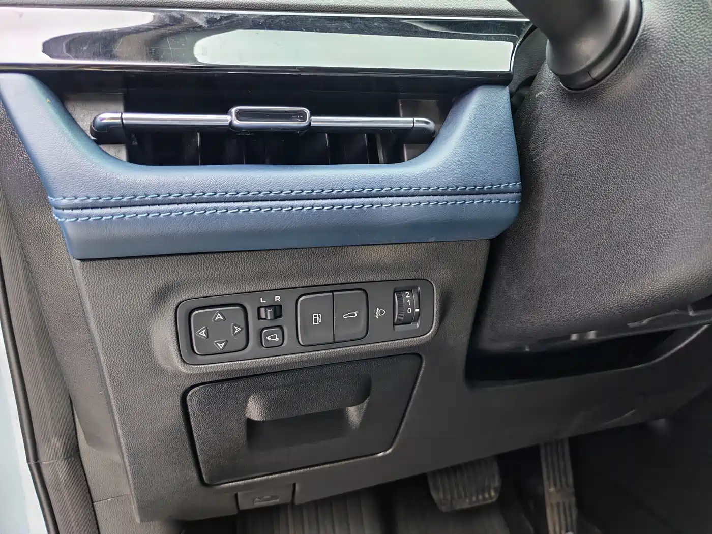 Changan UNI-K iDD 2022 2022 Blue Whale iDD 130km 1.5T Premium